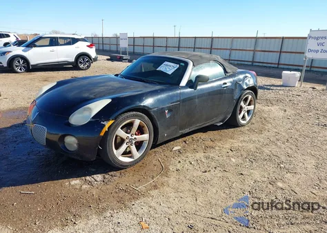2006 Pontiac Solstice z USA, uszkodzony, nr VIN 1G2MB35B26Y118881